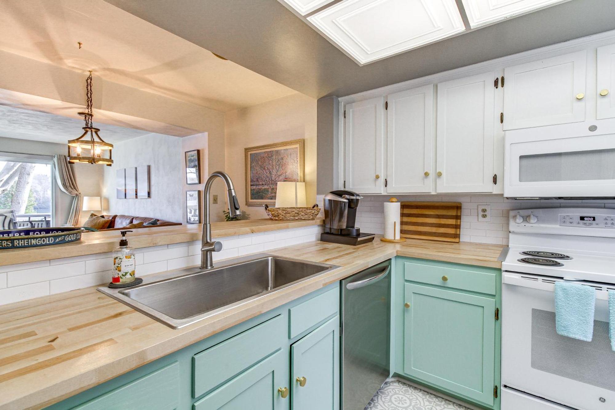 Lakefront Moneta Home With Community Boat Dock! Buitenkant foto